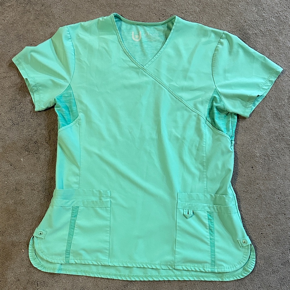 Urbane Light Green Women's Short Sleeve Top
